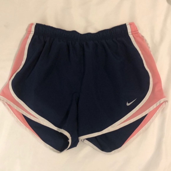 Women's Nike Tempo Shorts